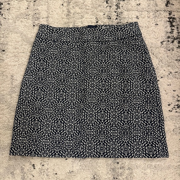 H&M patterned skirt - Picture 1 of 3
